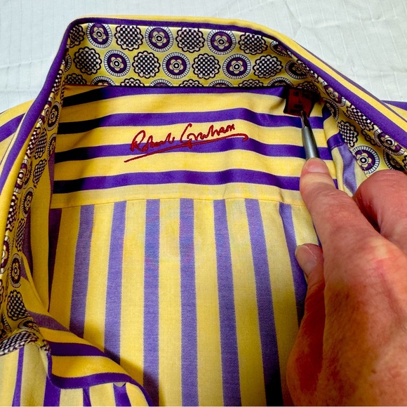 Robert Graham long sleeved button up - Picture 4 of 5